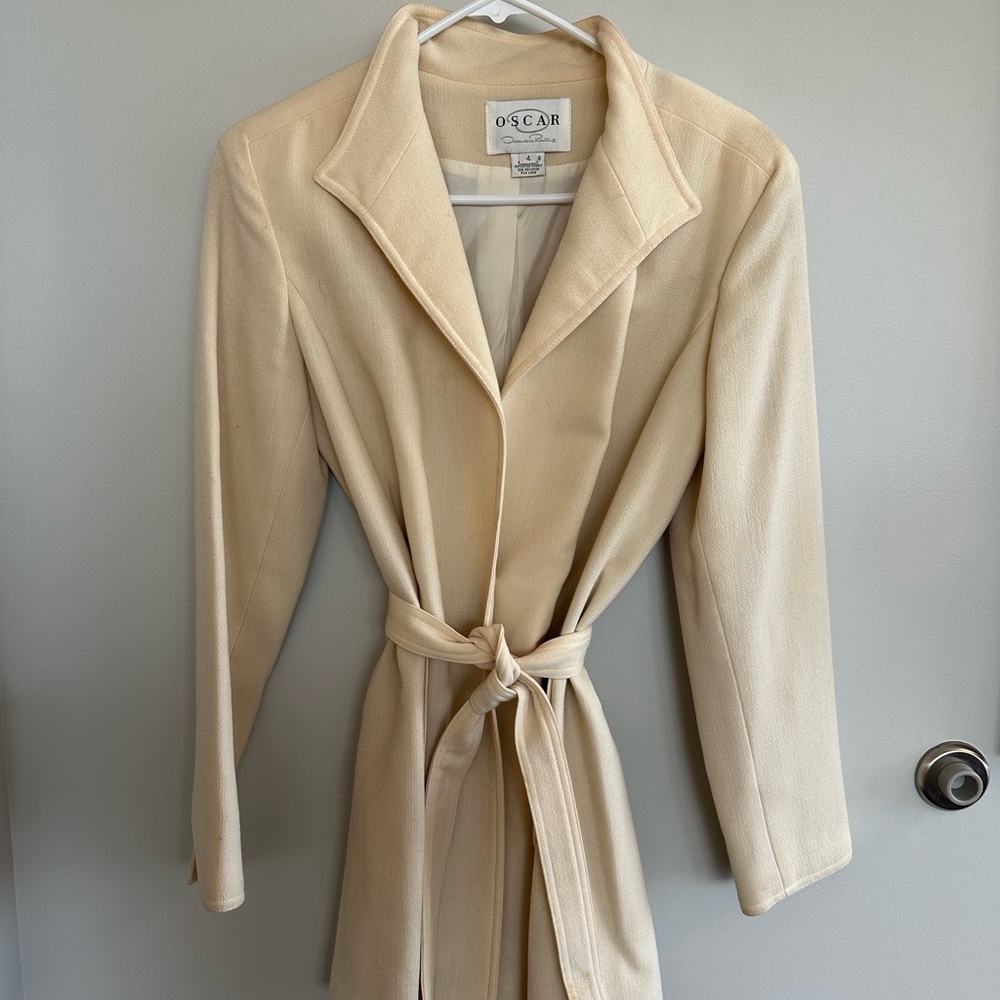 Oscar de la Renta Beige Trench Coat